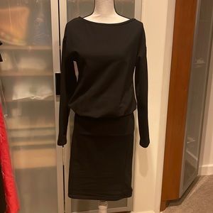 Black stretchy dress Boatneck S